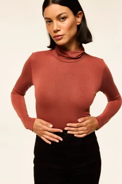NADJA TOP